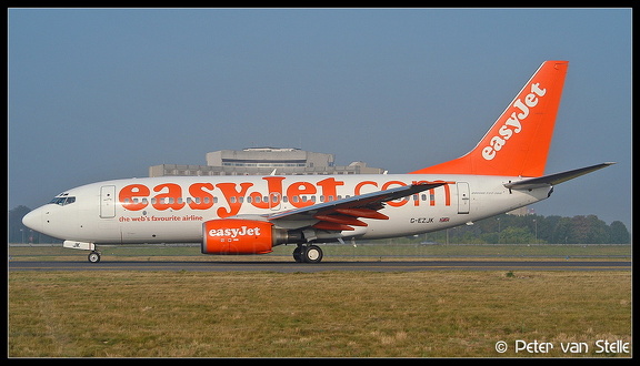 1002060 Easyjet B737-700 G-EZJK CDG 09082003